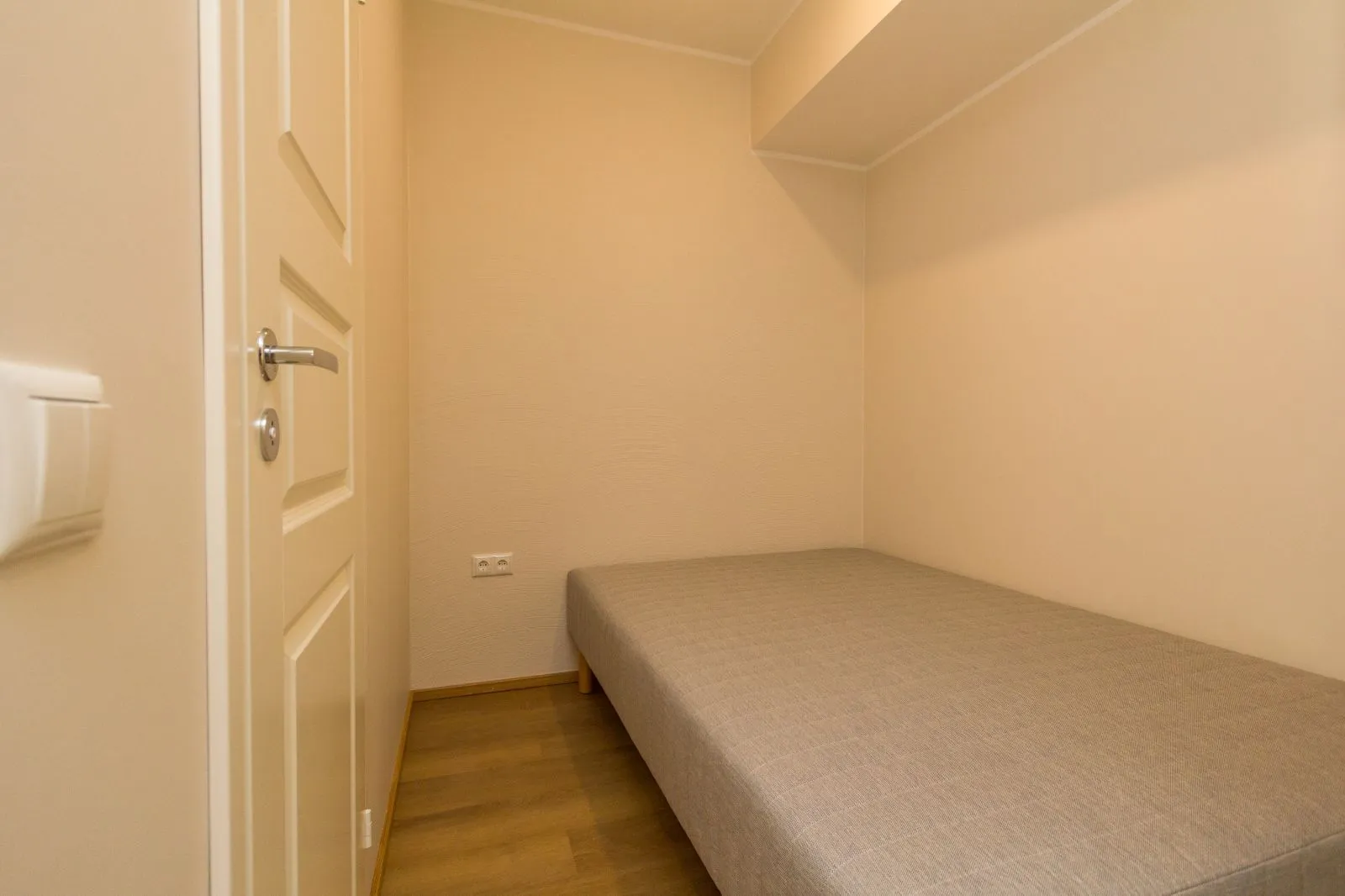 Harju maakond, Tallinn, Kesklinna linnaosa, Katusepapi tn 13 — 6