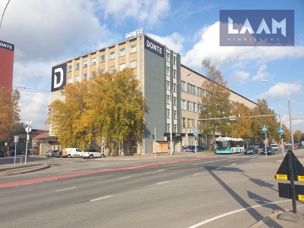 Harju maakond, Tallinn, Kesklinna linnaosa, Pärnu mnt 142 — 8