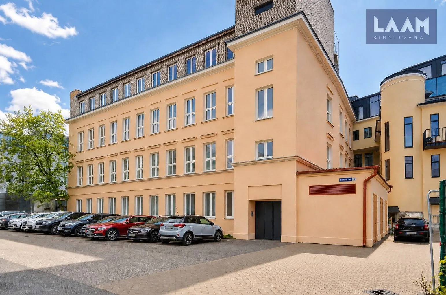 Harju maakond, Tallinn, Kesklinna linnaosa, Estonia pst 5a — 1