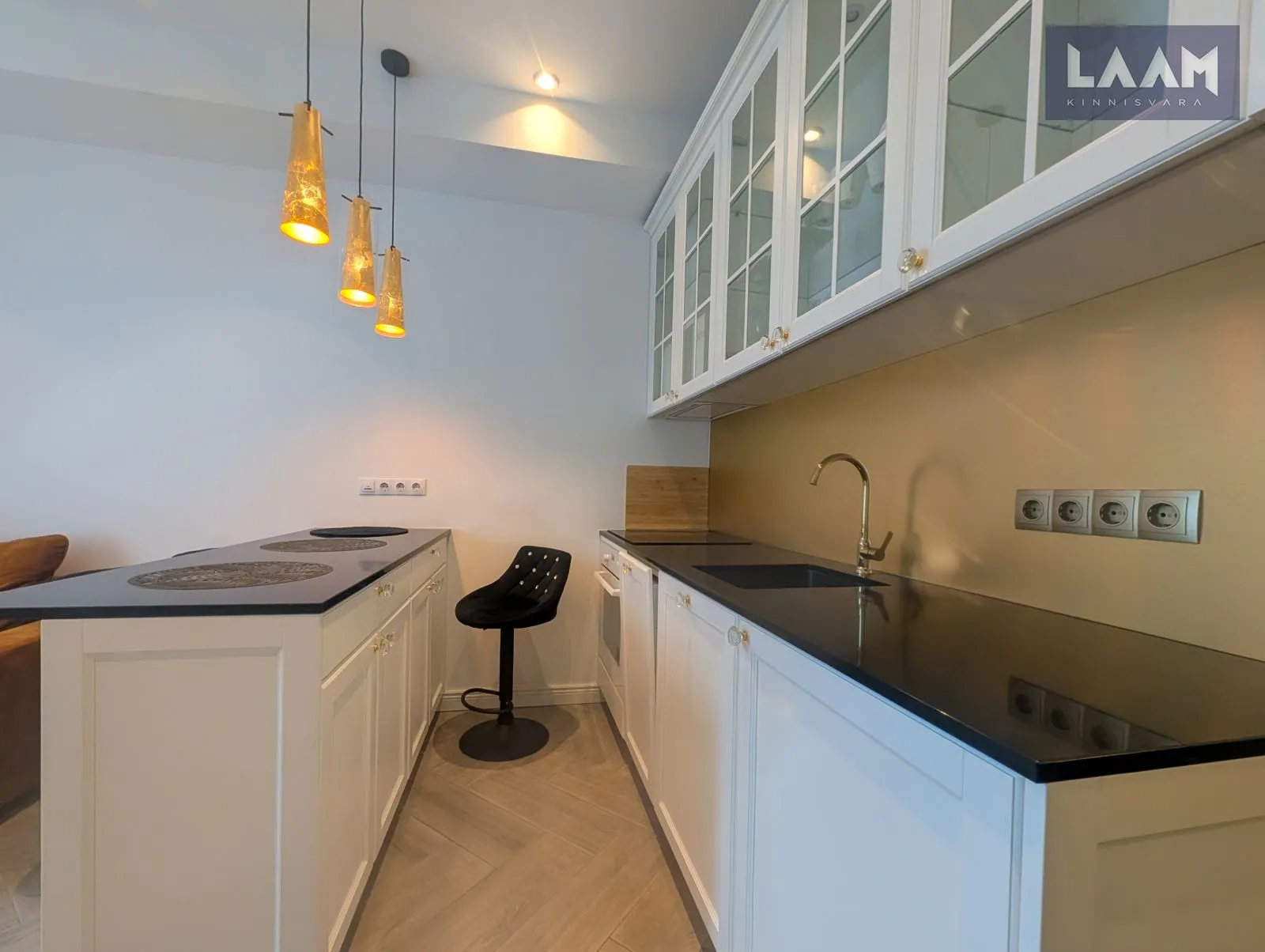 Harju maakond, Tallinn, Kesklinna linnaosa, Pronksi tn 10 — 2